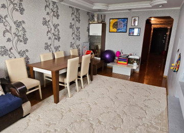Bakıxanovda 3 otaqlı Təmirli, Əşyalı mənzil Lahiyə: - Yeni