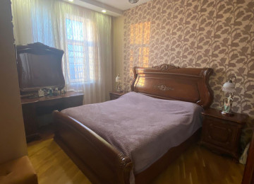 Nəsimi metrosunda 3 otaqlı Tam əşyalı Təmirli mənzil