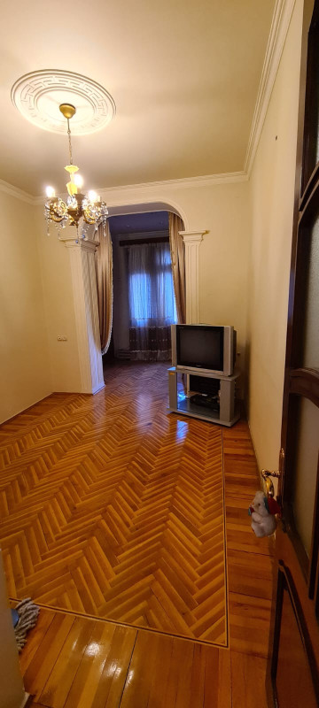 Nərimanovda 3 otaqlı Əşyalı mənzil ↓⏬Açıqlama altda⏬↓ Nərimanovda 3 otaqlı Əşyalı mənzil