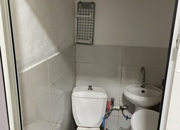 Nəsimi rayonu 6-cı mkrda 30 nömrəli məktəbin yanında