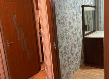 1 otaq 37kv Abşeron Gənclər Şəhərciyində komendant pulu ilə