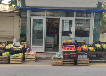 Obyekt satílír, 20 kv.m Ayliq geliri 2000-2500 azn