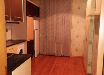 Tecli Xlrdalan H.Eliyev parkln uzbeyuz 2 otaq radnoy 80 kv