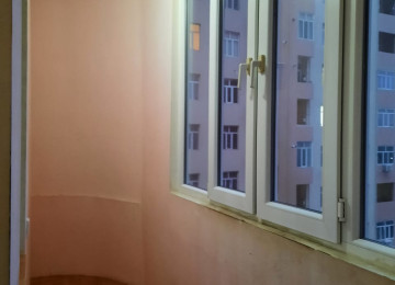 Tecli Xlrdalan H.Eliyev parkln uzbeyuz 2 otaq radnoy 80 kv