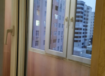 Tecli Xlrdalan H.Eliyev parkln uzbeyuz 2 otaq radnoy 80 kv