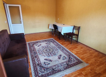 Qara Qarayev metrosu . Tofiq Abbasov küçəsi . Bina 9 . Lüks