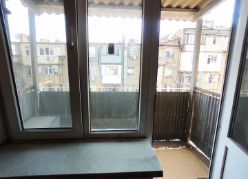 Qara Qarayev metrosu . Tofiq Abbasov küçəsi . Bina 9 . Lüks