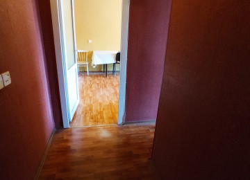 Qara Qarayev metrosu . Tofiq Abbasov küçəsi . Bina 9 . Lüks