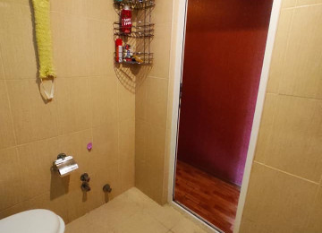 Qara Qarayev metrosu . Tofiq Abbasov küçəsi . Bina 9 . Lüks