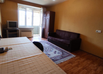 Qara Qarayev metrosu . Tofiq Abbasov küçəsi . Bina 9 . Lüks