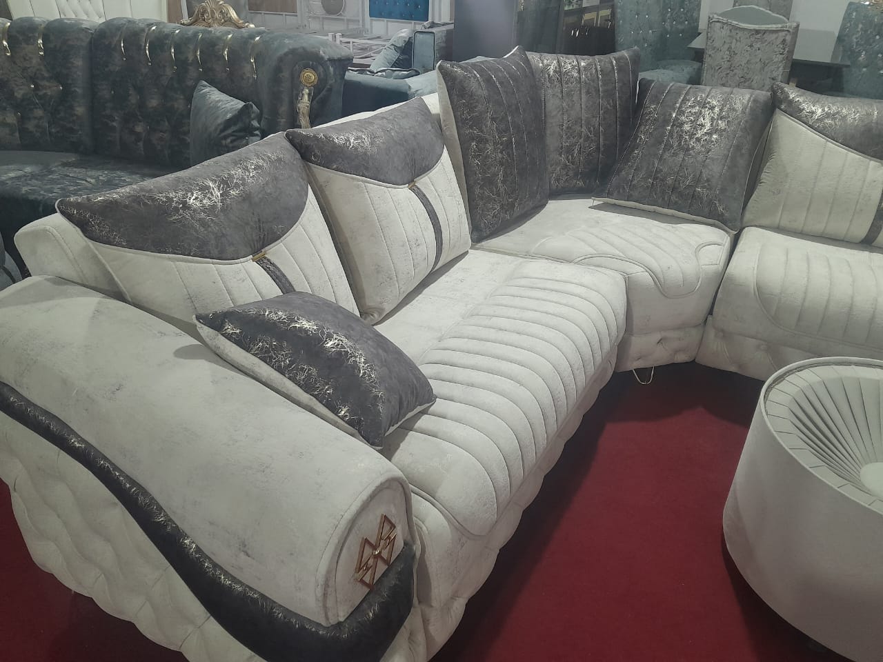 Bentley künc divan Sifarişlə hazırlanır Rəng seçimi var