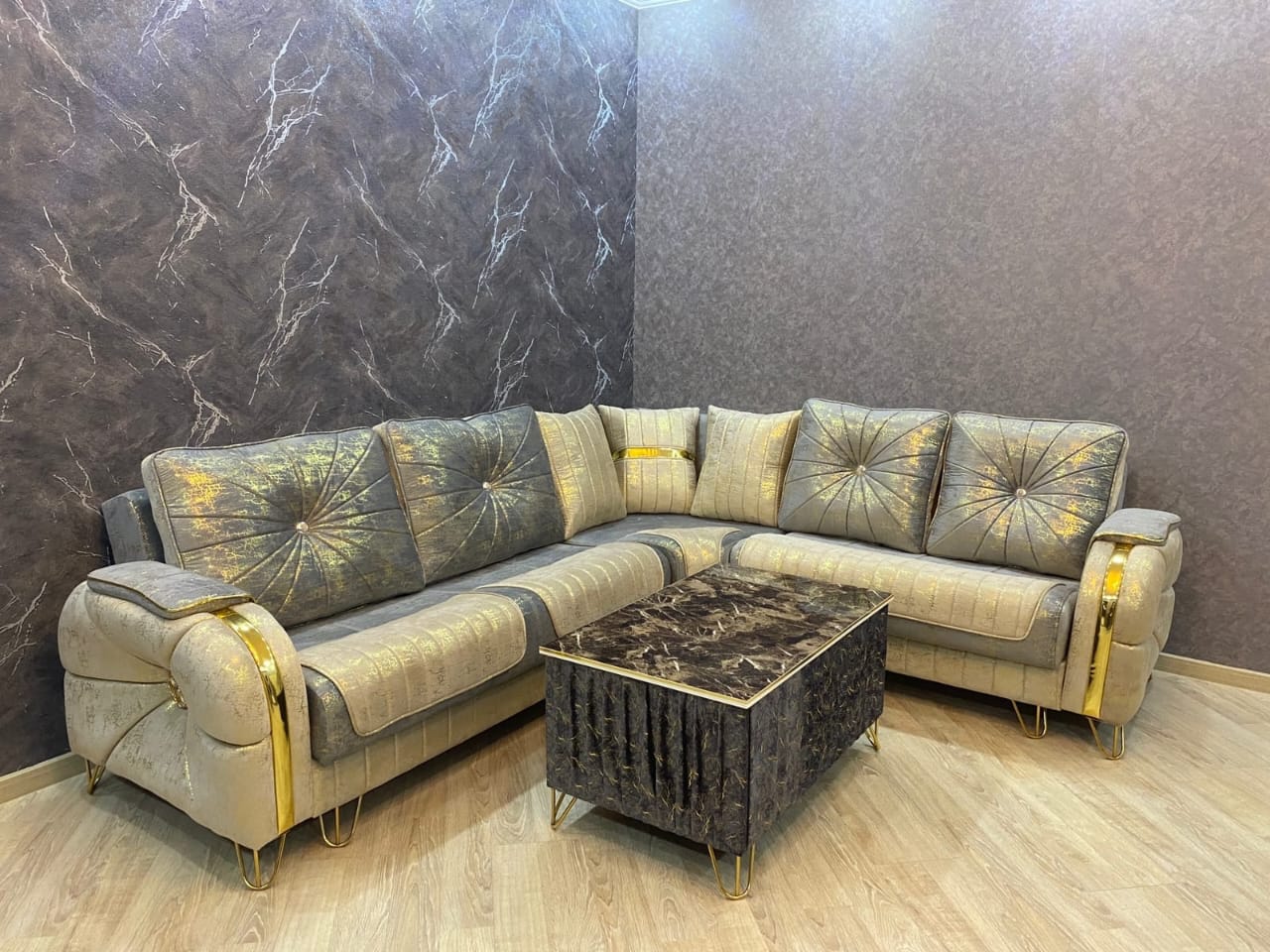 Kristal künc divan Sifarişlə hazırlanır Rəng seçimi var