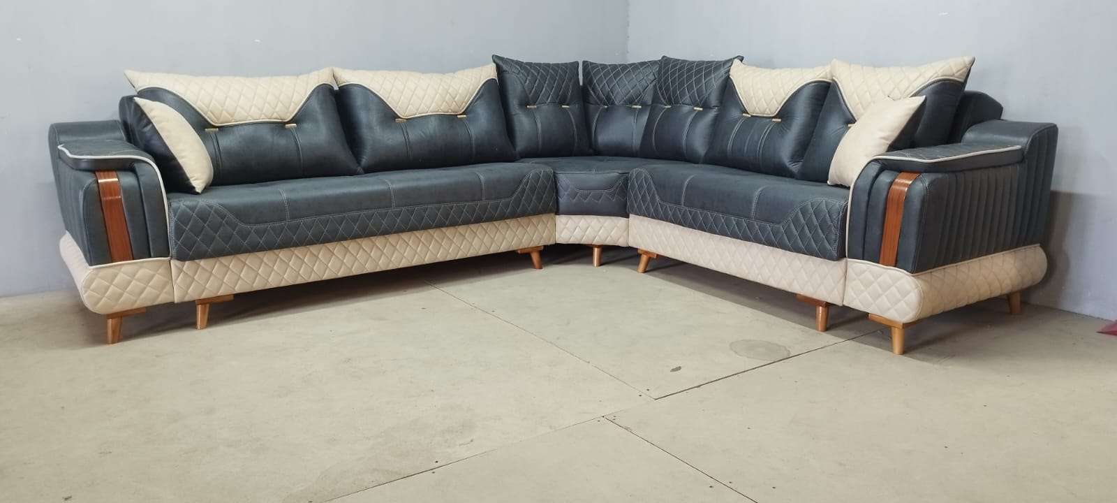 Relaks künc divan Sifarişlə hazırlanır Rəng seçimi var