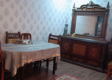 Xlrdalan 3 nomreli mektebin yanl 2 otaq heyet evi evde