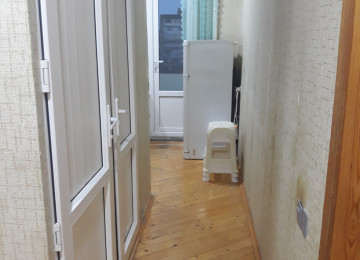 QANUNI...3 otaqli leninqrad, 9/6 orta blok, orta menzil,