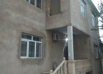 Ev satílír 2 mertebe 300 kv ve 1 mertebe 50 kv