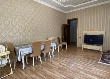 Ev satílír 2 mertebe 300 kv ve 1 mertebe 50 kv