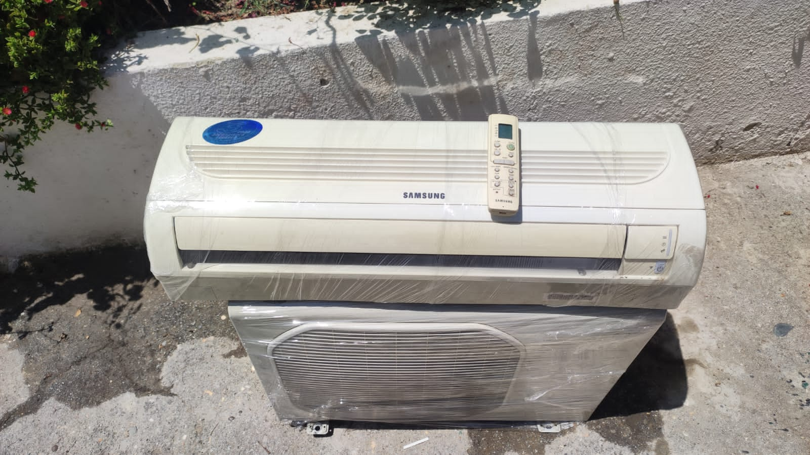 Samsung kondisioner 45 kv 12 btu qiyməti 300 azn. Ünvan