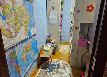 Bakıxanovda 3 otaqlı Təmirli, Əşyalı mənzil Lahiyə: - Yeni