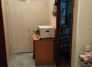 Yasamal rayonu Zahid Xəlilov kücəsi Elmlər metrosunun yanı