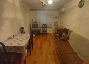 Yasamal rayonu Tblisi prospektində (Kilsə tərəf) 4\1-ci