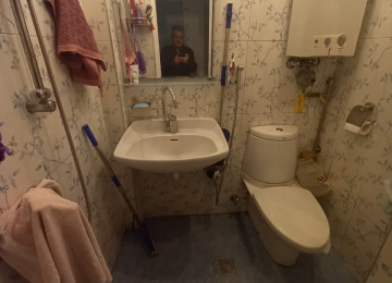 Yasamal rayonu Tblisi prospektində (Kilsə tərəf) 4\1-ci