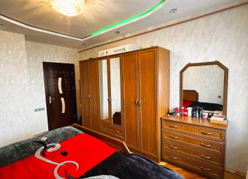 Bakıxanovda Tam təmirli əşyalı 2 otaqlı mənzil Lahiyə: -