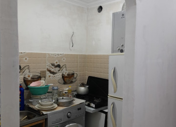 Kiraye verilir Xirdalanin merkezinde bina evi.Ancaq tek