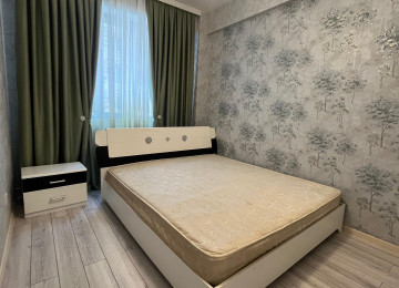 Xırdalan şəhərinin mərkəzində,Köhnə bazarın yanı-Kristal