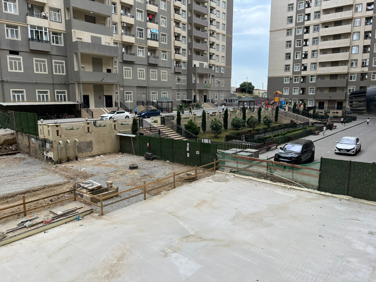Yeni Guneslide 2 otaq menzil kiraye verilir Suraxanı rayonu Yeni Günəşli qəs, “D” massivi, KİRİSTAL
