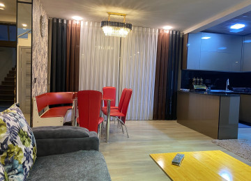 ev seki seherinde marxal yoluna geden istiqametdedi yolu