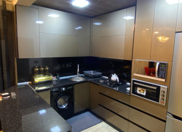 ev seki seherinde marxal yoluna geden istiqametdedi yolu