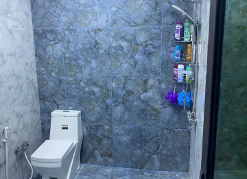 ev seki seherinde marxal yoluna geden istiqametdedi yolu