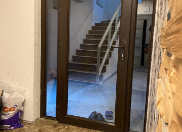 ev seki seherinde marxal yoluna geden istiqametdedi yolu