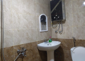 Yasamal rayonu Nazim Hikmət kücəsində İcra Hakimiyyətinin