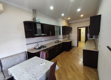 Yasamal rayonu İnşaatçılar prospekti (Mədəniyyət və