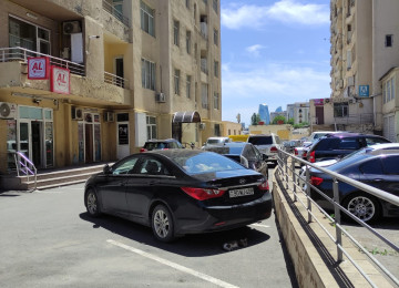 Yasamal rayonu İnşaatçılar prospekti (Mədəniyyət və