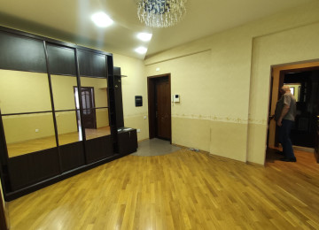 Yasamal rayonu İnşaatçılar prospekti (Mədəniyyət və