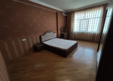 Yasamal rayonu İnşaatçılar prospekti (Mədəniyyət və