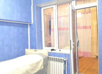 Bina evi. beşin biri. iki otaqlı. Sahə 51kv Artırma 26 kv