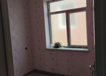 Masazirda məktəbə yaxin, 569 avtobus yolundan 500 metr