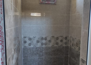 Masazirda məktəbə yaxin, 569 avtobus yolundan 500 metr