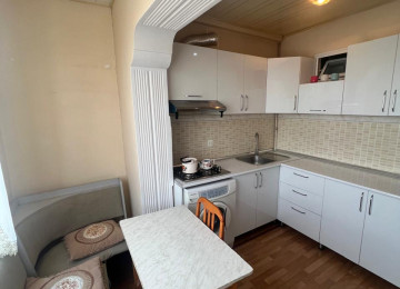 - Yeni Yasamal , Ə.Əhmədov 24 b küçəsi Bizim və bravo