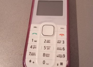 Nokia 1202 ekran iwlemir qalan herbirweyi iwlek di