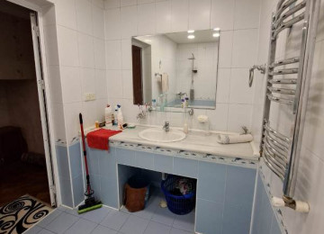 Xətai rayonu Köhnə Günəşli qes,Beton yola yaxın,Nobel