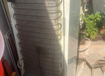 İşlənmiş normal vəziyyətdə soyuducu satılır