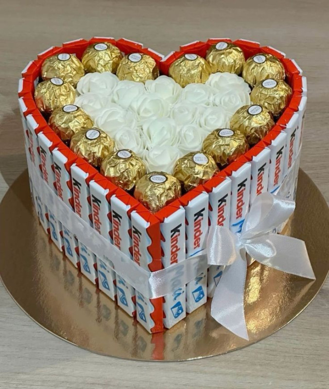 Kinder buket sebetleri Kinder buketleri sifarisle hazirlanir.Sifaris ucun whatsapa