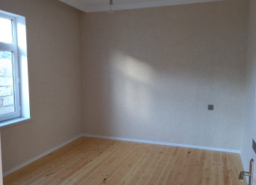 Deyerinden cox asagi giymete satilir. Bu giymete bag evi