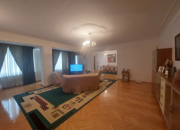 Срочная продажа!!Продаётся полноценная 5 комнатная квартира