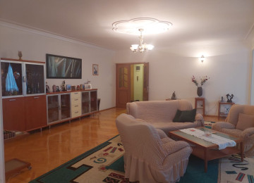 Срочная продажа!!Продаётся полноценная 5 комнатная квартира